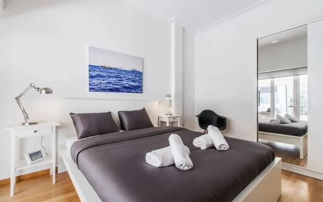 Best Located Spacious Apartment - photo 4