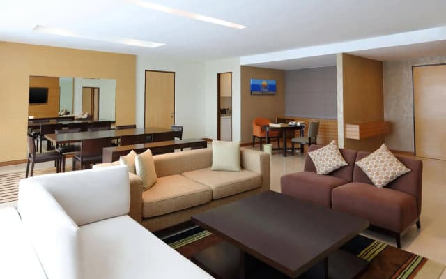 Century Kuching Hotel - photo 5