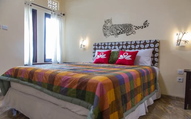 Omah Doger Guest House by ZEN Rooms - photo 4