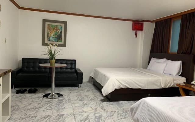 Hotel New World - photo 4
