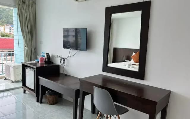 Kiwi Boutique Hotel - photo 5