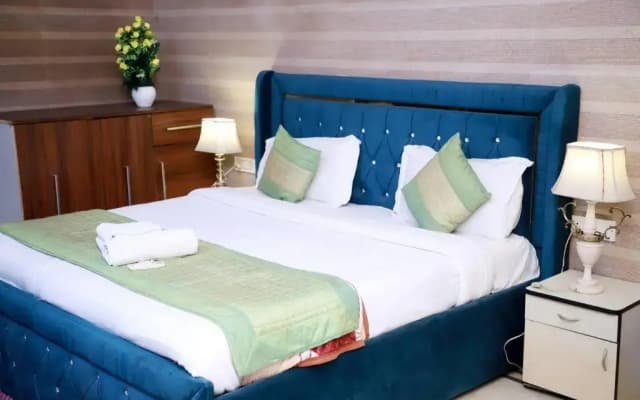 3Bhk Fortune HomeD-198 Saket Near Max Hospital,PVR - photo 3