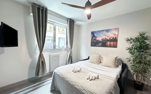 1601 Dumont - photo 3