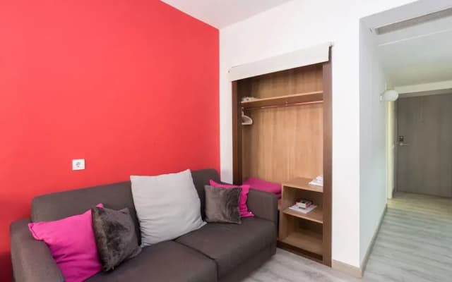 Colourful Studios In Recoletos By Allo Housing - photo 4