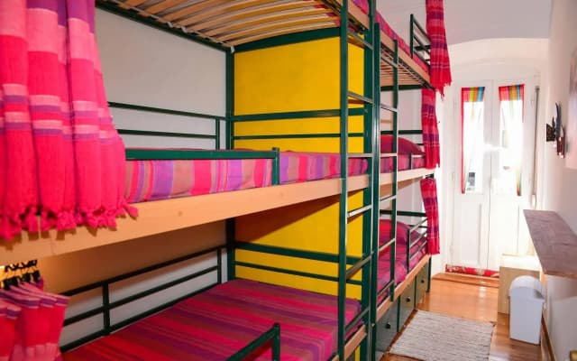 Al-Ushbuna Residence & Hostel - photo 4