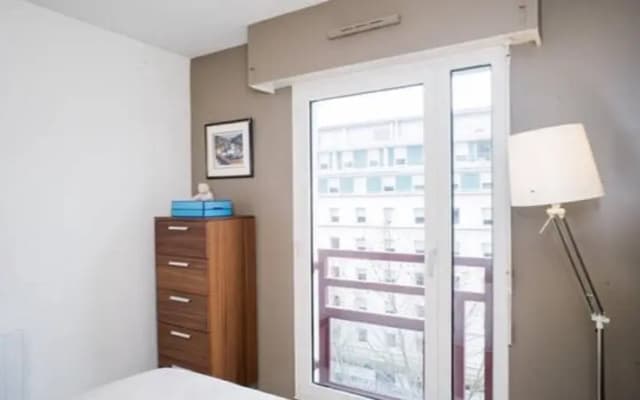 Smart & Fresh 2-Room Apartment - photo 5