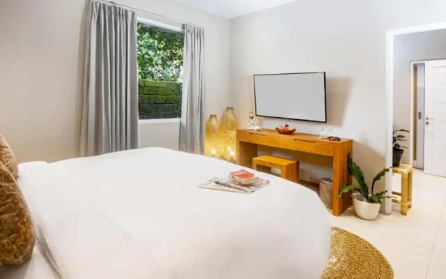 Canvas Escape Resort - photo 5