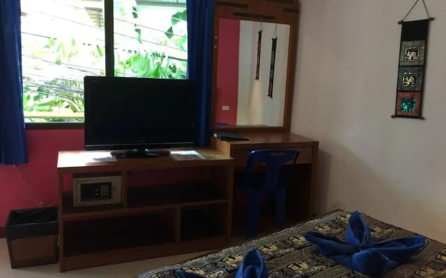 Dreams Guesthouse & Hostel Patong - photo 4