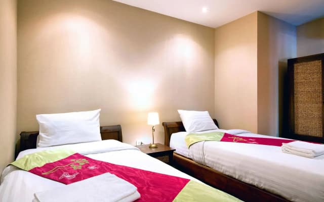 Yotaka Boutique Hotel Bangkok - photo 5