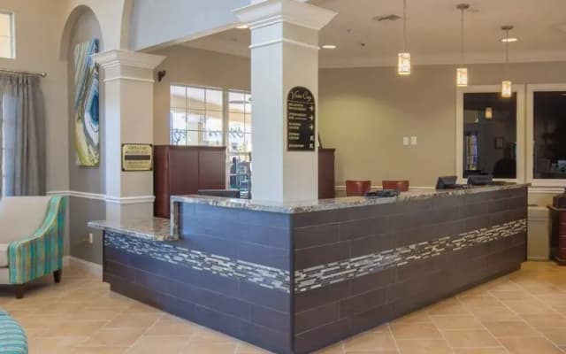 4 Bedroom Lake View [cdc Compliant] 1008 Condo - photo 2