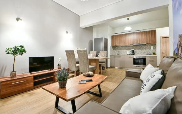 Serene n modern renovated flat - photo 3