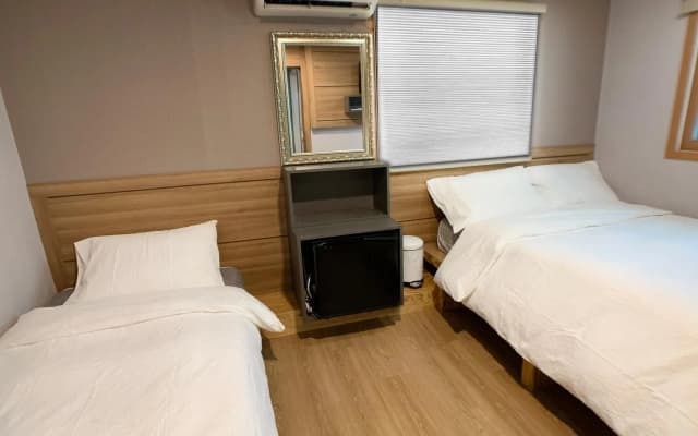 J-Honor Guesthouse - photo 5