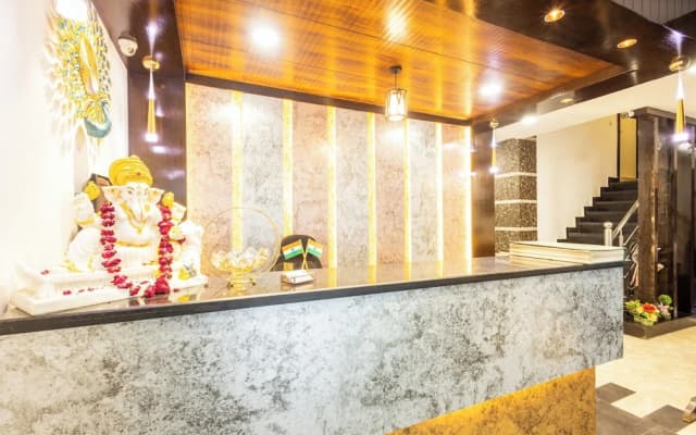 Hotel Cosmo - photo 2