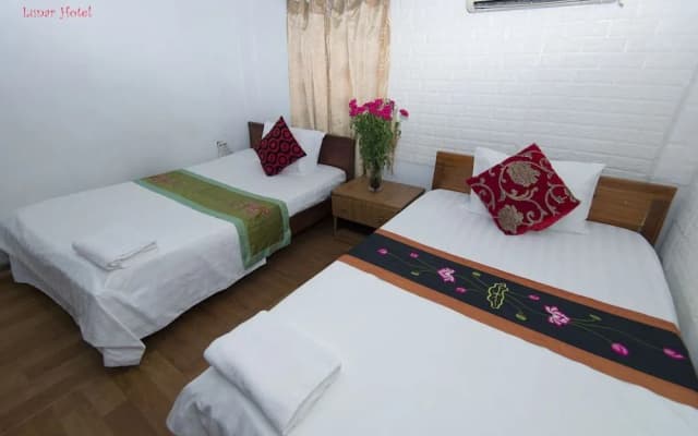Lunar Hotel - photo 3
