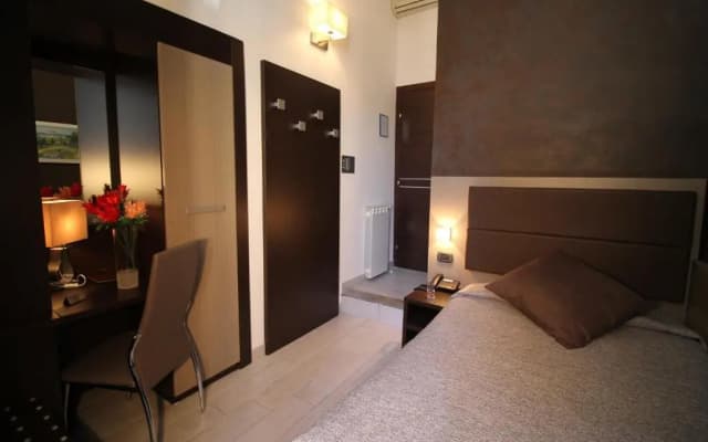 Hotel Charter - photo 2