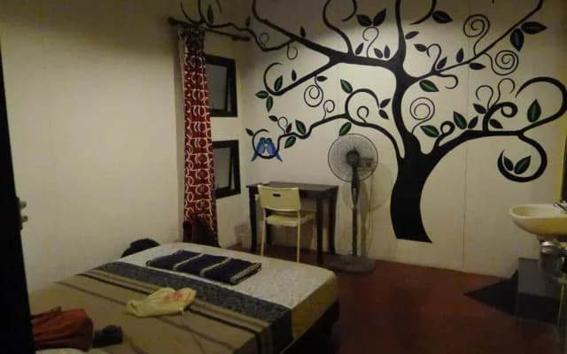 Jalan Jalan Emas Guest House - photo 2