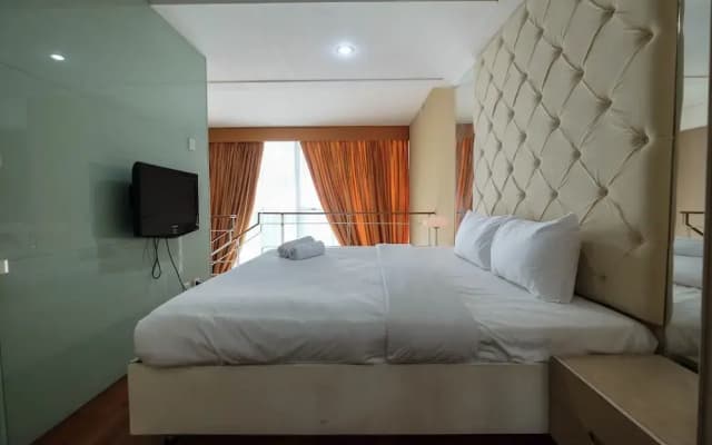 Spacious 1BR Two-Level Apartment at CityLofts Sudirman - photo 3