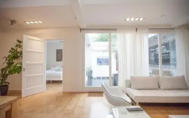 Helmers | Artfulstay - photo 4