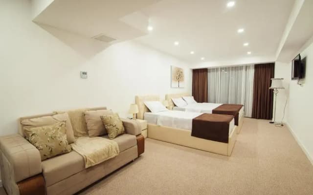 Royal Plaza Hotel - photo 5