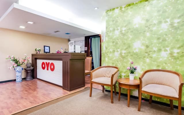 OYO 89652 Bjorn Boutique Hotel - photo 2
