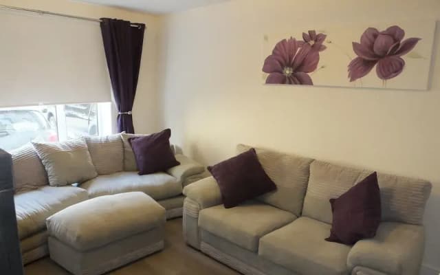 Lochrin Apartments - photo 3