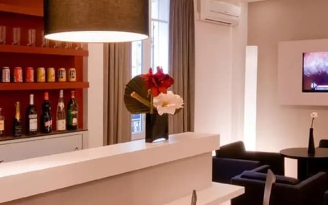 Hotel Bailli de Suffren - photo 2