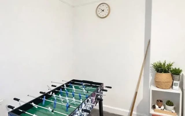 Spacious Easter Road 2BR Apartment - photo 3