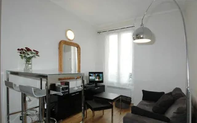 Constance - Paris Montmartre - photo 3