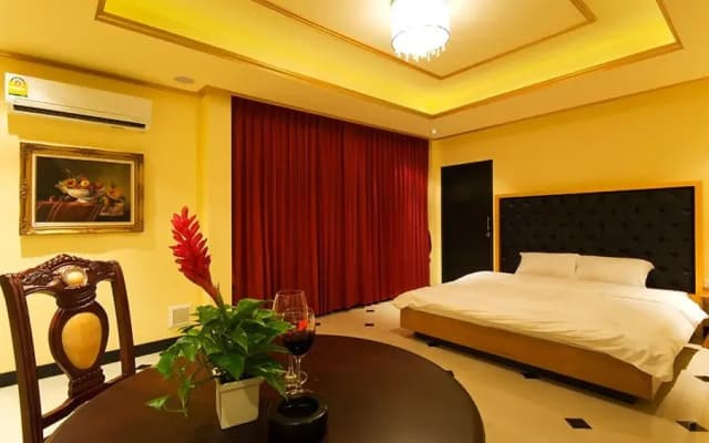 Red Horse Resort - photo 4