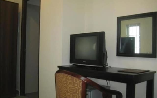 Blue Heaven Hotel - photo 4