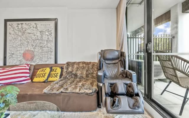 StayAU Modern Townhouse - photo 4