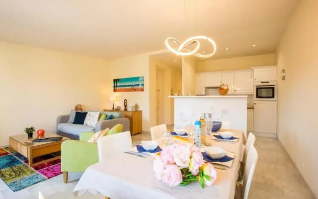 Le Foch Ap4244 by Riviera Holiday Homes - photo 2
