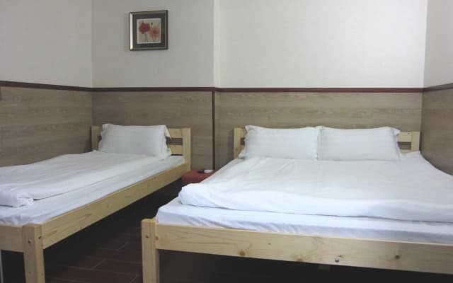 Hong Kong Motel - photo 3