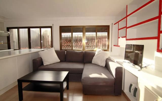 Sol Mayor Apartments - photo 3
