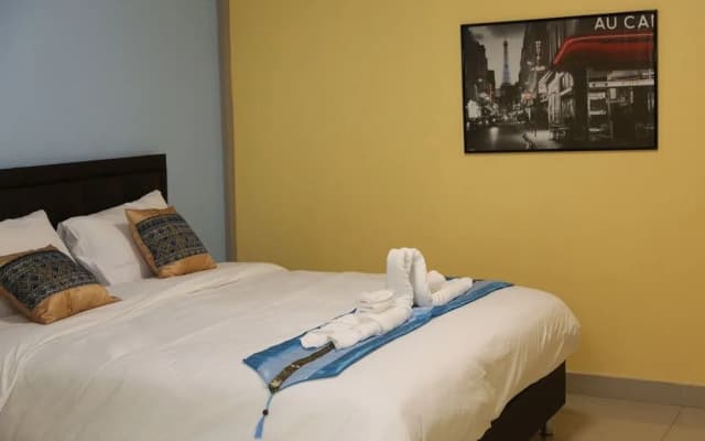 French Connection Hotel - photo 2