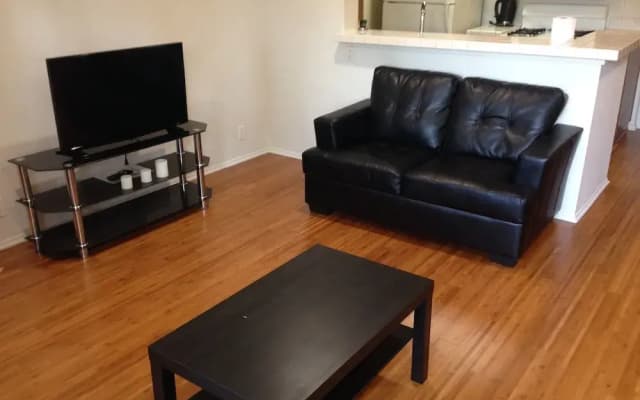 Strathmore Apartments - photo 4
