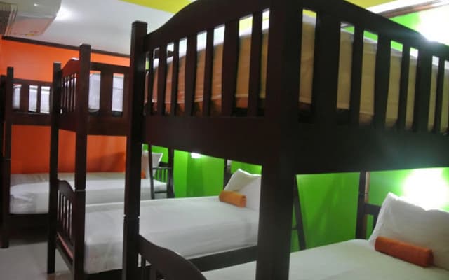 Silla Patong Boutique – Beach Walk Access - photo 2