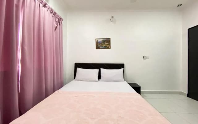 OYO 90230 Dh Residence - photo 2