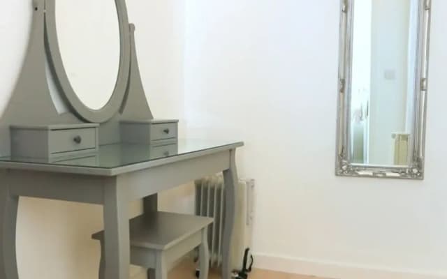 38 Broughton Road - photo 2