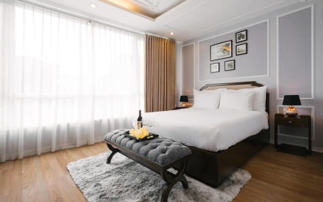 La Palm Hotel - photo 4