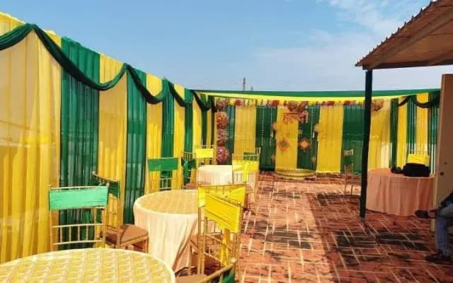 Hotel Silver Saffron Peeragarhi - photo 3