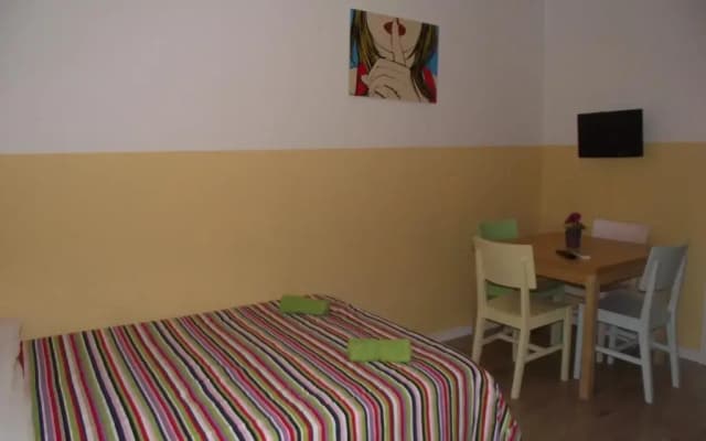 Village Chueca Apartments - photo 4