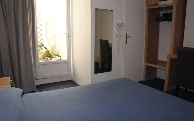 Hotel Edgar Quinet - photo 4