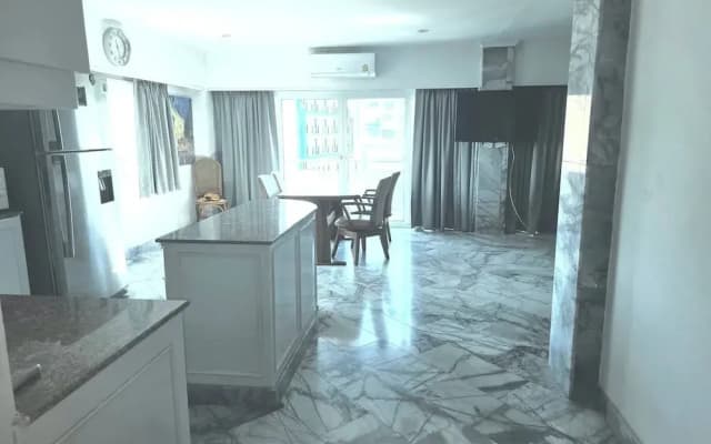 Large Apartment 401 jhr - photo 5