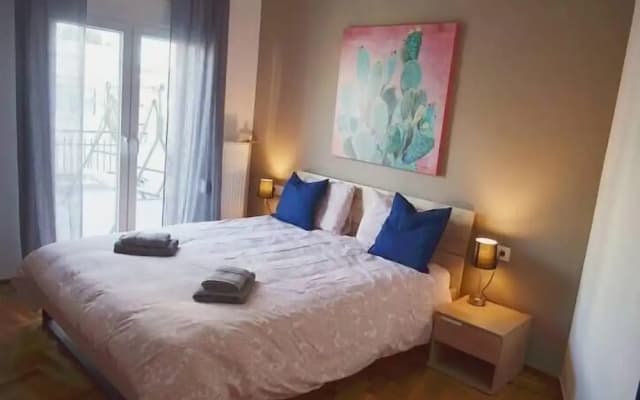 GTD33702 - Feel the Acropolis Apt - photo 2