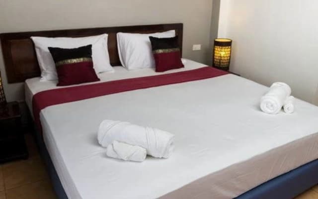 Two Chefs Inn Guesthouse - photo 5
