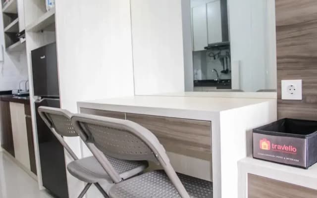 Comfy And Strategic Studio Signature Park Grande Apartment - photo 5