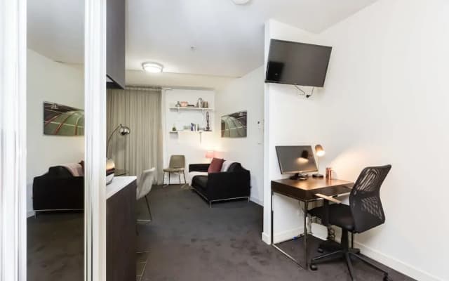Imogen, Melbourne Studio Apartment - photo 3