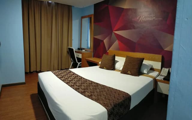 Golden Nasmir Hotel - photo 2
