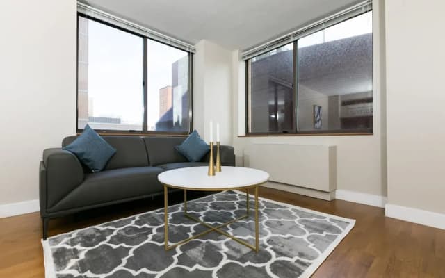 Finest Luxury 1 Bedroom Apartment - photo 3